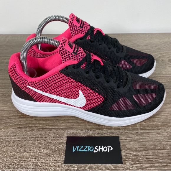 nike revolution 3 womens pink